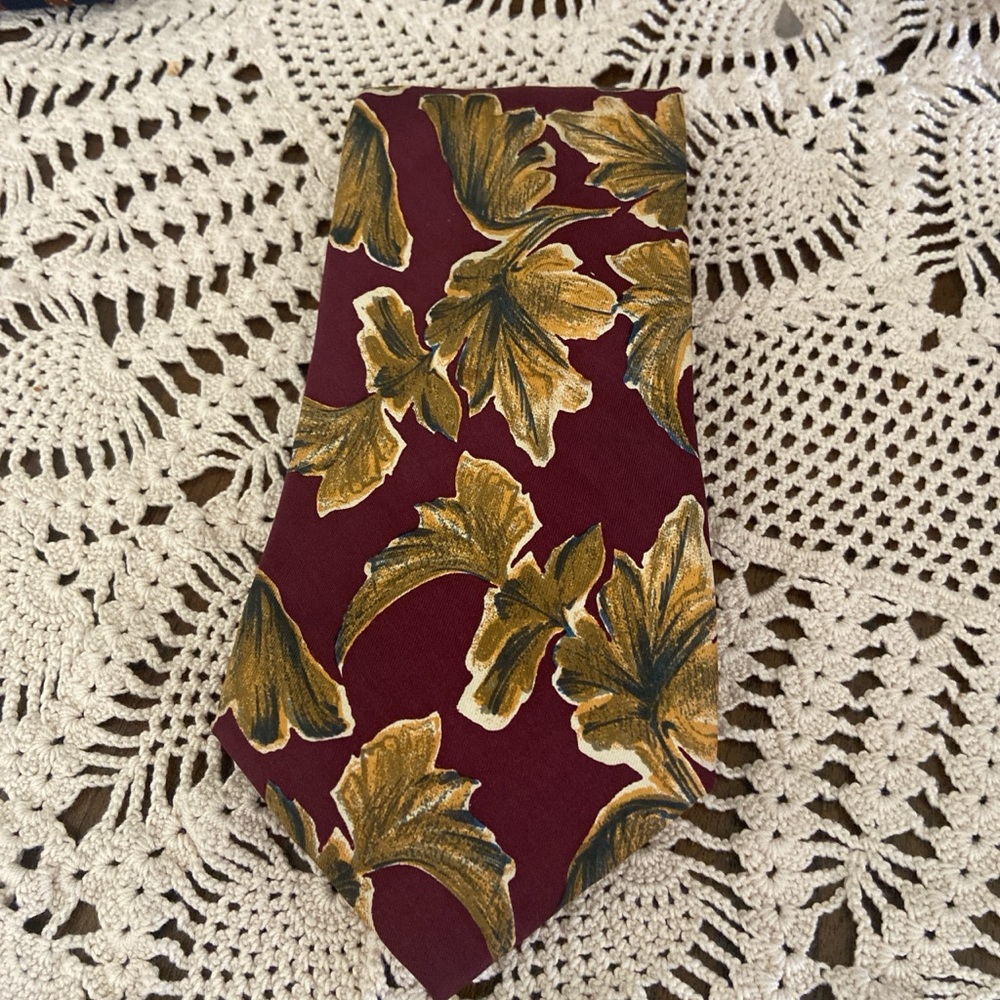 Nordstrom Burgundy and Gold Leaf Men's Tie